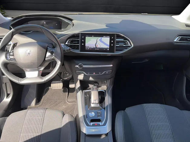 Peugeot 308 SW 1.2 PT All.P. EAT8