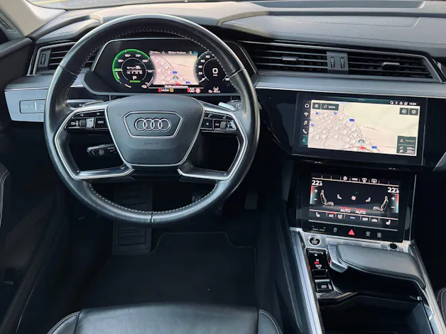 Audi e-tron 50 quattro