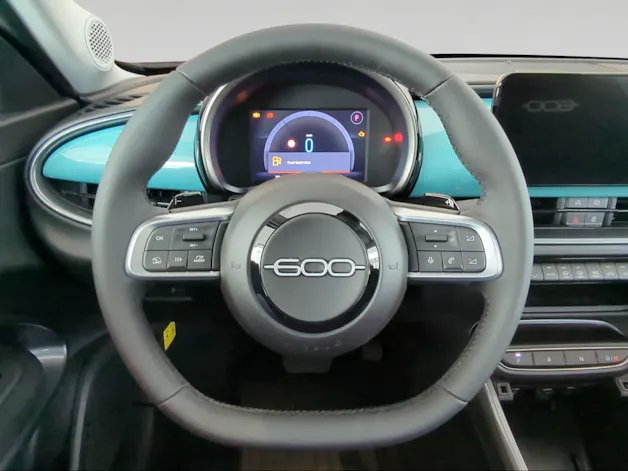 Fiat FIAT 600h MildHybrid Cult + Comfort + Winter + Style Paket