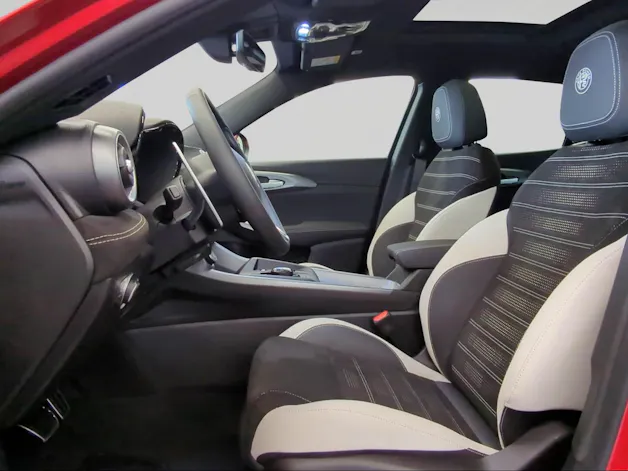 Alfa Romeo Tonale 1.3 Plug-in-Hybrid Q4 Sport Speciale Launch