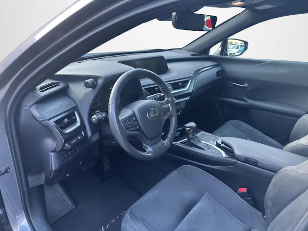 Lexus UX 250h Attraction AWD Automatic