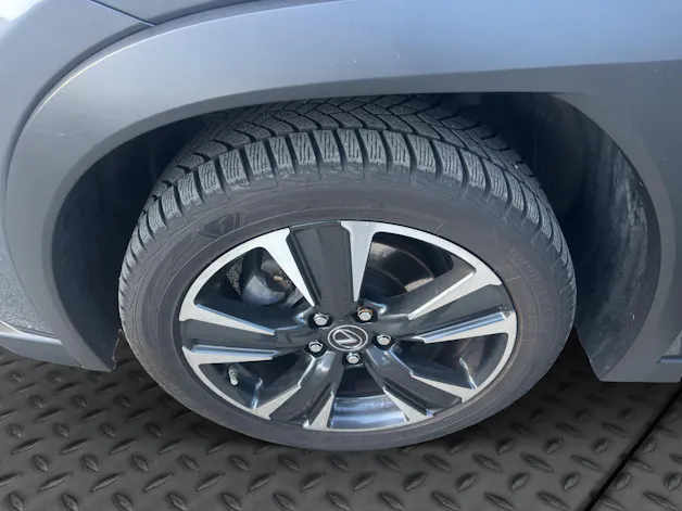 Lexus UX 250h Attraction AWD Automatic