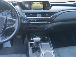 Lexus UX 250h Attraction AWD Automatic