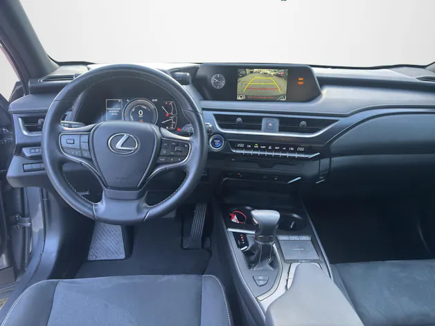 Lexus UX 250h Attraction AWD Automatic