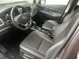 Suzuki S-Cross 1.5 Compact Top Hybrid