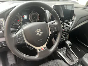 Suzuki S-Cross 1.5 Compact Top Hybrid