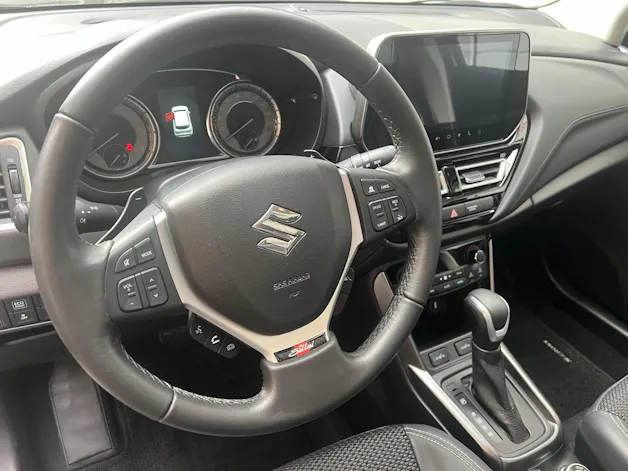 Suzuki S-Cross 1.5 Compact Top Hybrid
