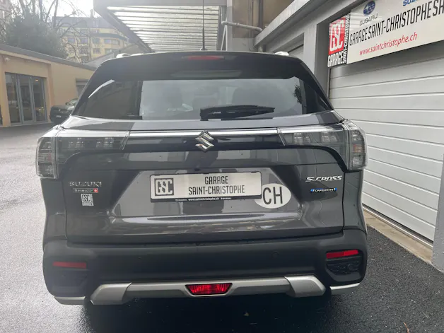 Suzuki S-Cross 1.5 Compact Top Hybrid