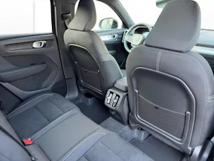 Volvo XC40 2.0 B4 MH Black Edition