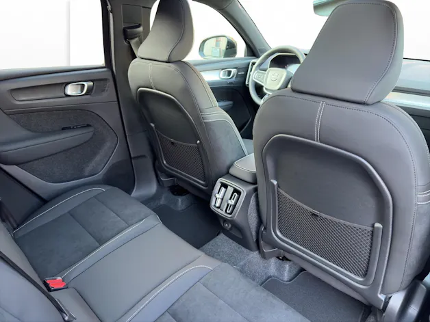 Volvo XC40 2.0 B4 MH Black Edition