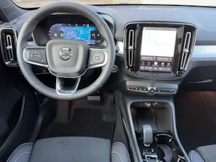 Volvo XC40 2.0 B4 MH Black Edition