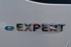 Peugeot Expert 50 KWh Premium Standard