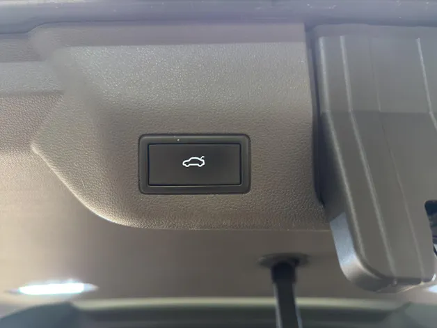 VW T7 Multivan kurz 1.4 eHybrid Life Edition D