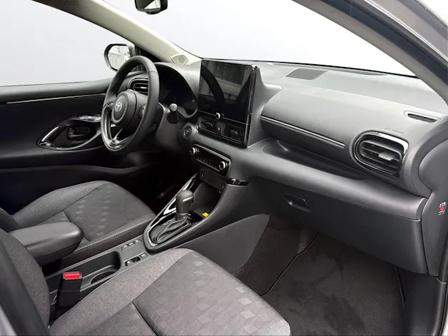Toyota Yaris 1.5 VVT-i HSD Trend