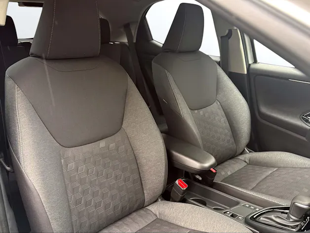 Toyota Yaris 1.5 VVT-i HSD Trend