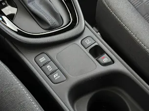 Toyota Yaris 1.5 VVT-i HSD Trend