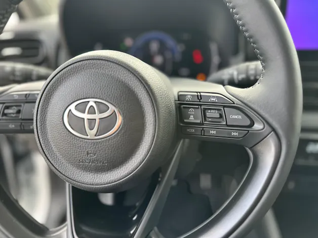 Toyota Yaris 1.5 VVT-i HSD Trend