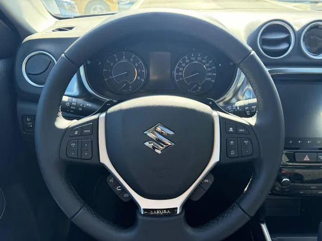 Suzuki Vitara 1.4 T Sakura Top Hybrid 4x4