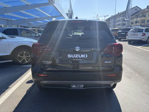 Suzuki Vitara 1.4 T Sakura Top Hybrid 4x4