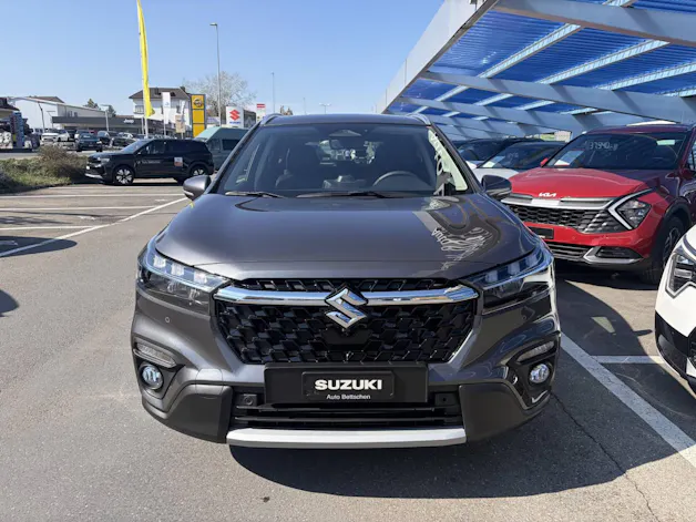 Suzuki S-Cross 1.4 T Sakura Top Hybrid 4x4