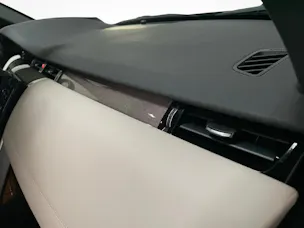 Land Rover Discovery Sport 1.5 T 270e Metropolitan