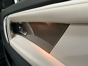 Fahrzeugbild LAND ROVER Discovery Sport 1.5 T 270e Metropolitan