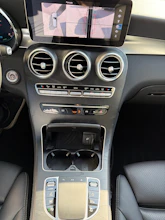 https://vehicle.imgix.net/4229277/f7fcea7a-fadb-41a1-9350-2792aff6be93.jpg