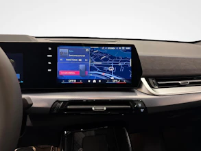 https://vehicle.imgix.net/4229281/0039b796-32a1-4bf7-8655-e29a7c30d6f1.jpg