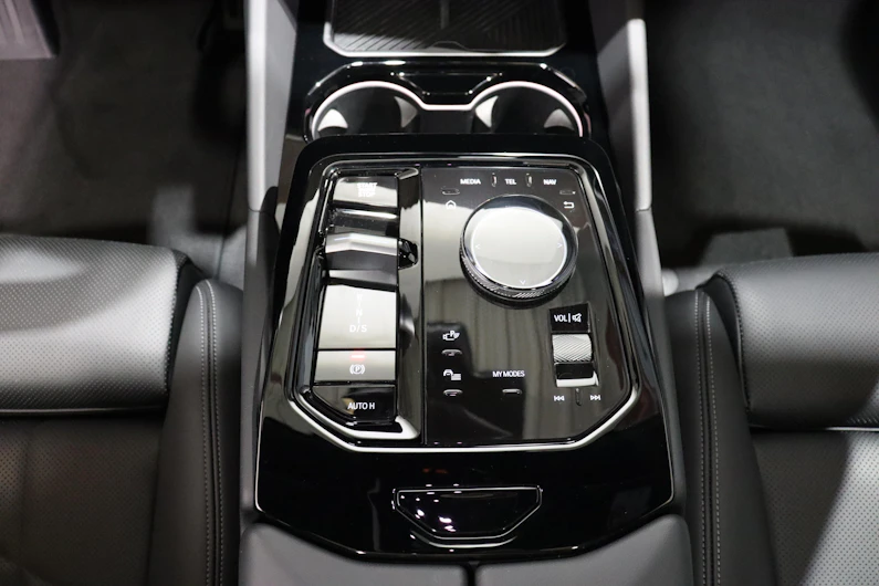 immagine del veicolo BMW 5 SERIES