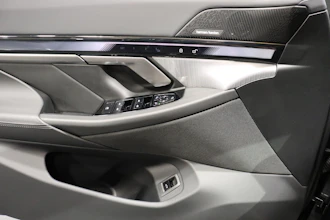 https://vehicle.imgix.net/4229309/f5d3cd6d-6143-4531-a355-2891eed86267.JPG