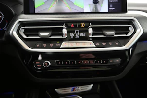 Fahrzeugbild BMW X4 M40d