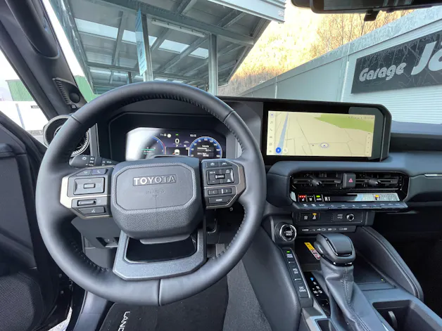 Toyota Land Cruiser 2.8 D 48V Invincible