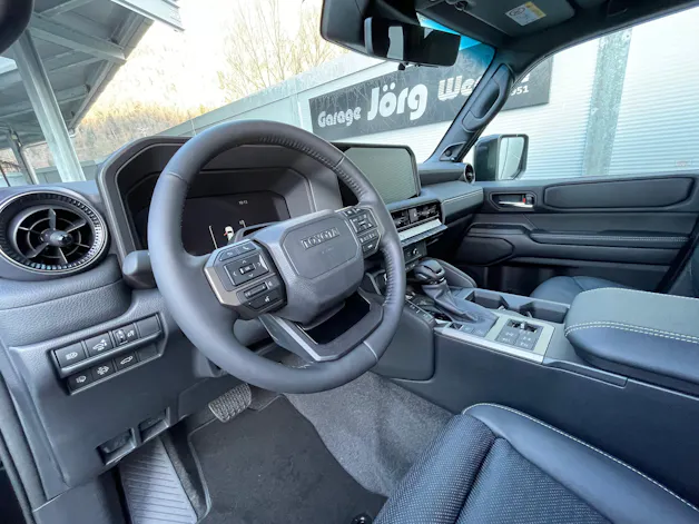 Toyota Land Cruiser 2.8 D 48V Invincible
