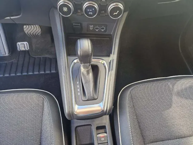 Renault Captur 1.3 TCe 140 Intens EDC