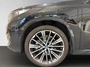 BMW X1 30e xDrive paddles