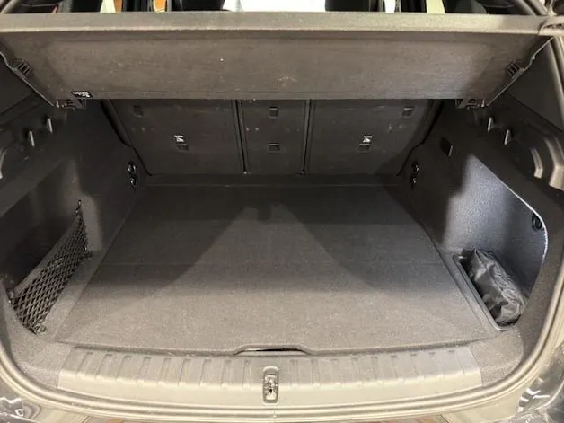 BMW X1 30e xDrive paddles