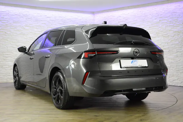 Opel Astra Sports Tourer 1.6 T PHEV 180 Swiss Plus