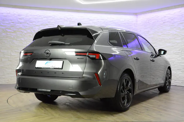Opel Astra Sports Tourer 1.6 T PHEV 180 Swiss Plus