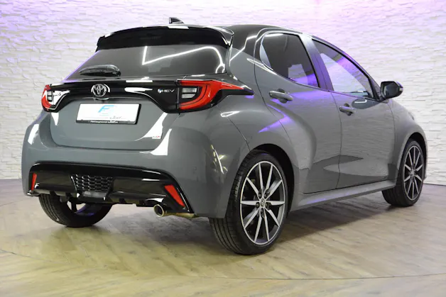 Toyota Yaris 1.5 VVT-i HSD GR Sport