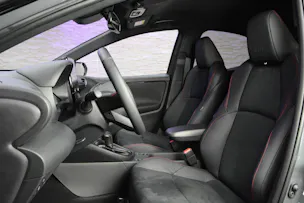 Toyota Yaris 1.5 VVT-i HSD GR Sport