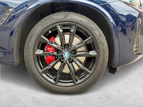 https://vehicle.imgix.net/4229439/63ef5184-e946-4cb8-b258-cd20ba02c99c.jpg