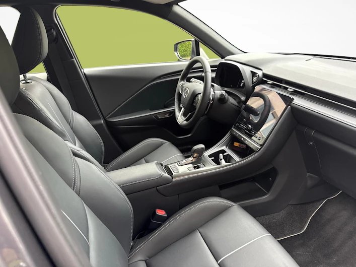 Fahrzeugbild LEXUS LBX