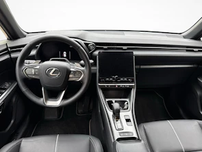 Fahrzeugbild LEXUS LBX 1.5 Hybrid Relax AWD