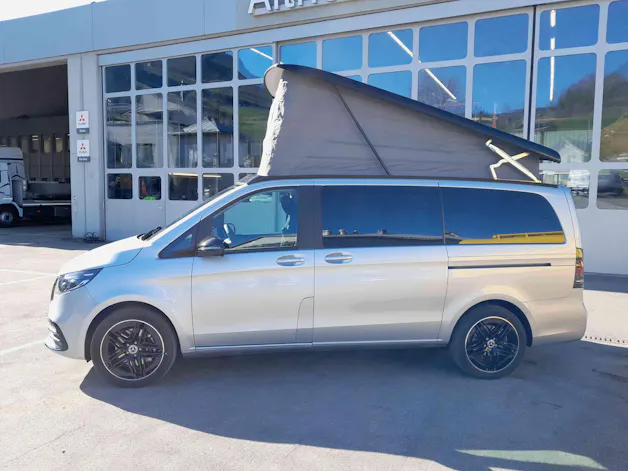 Mercedes-Benz Horizon 300d lang 4x4