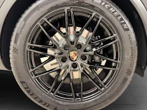 Porsche Cayenne E-Hybrid Coupé Black Edition