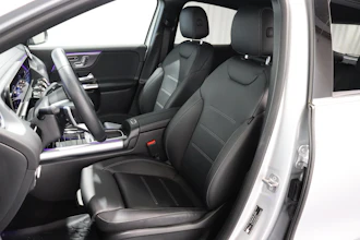 https://vehicle.imgix.net/4229570/8deb0f89-9635-4fbf-9b2e-8ff2f2ea6ca0.JPG