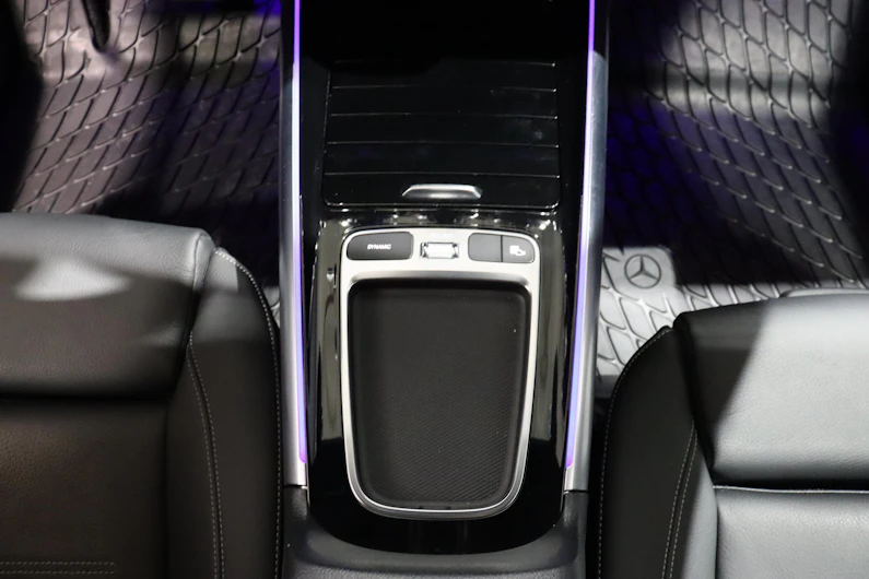 image du véhicule MERCEDES-BENZ GLA 250