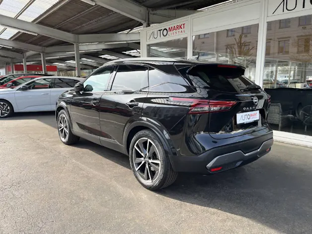 Nissan Qashqai 1.3 DIG-T Tekna 4x4