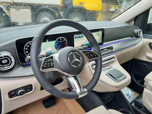 Mercedes-Benz V 300 d Avantgarde lang Van 4x4