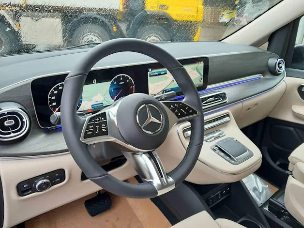 Mercedes-Benz V 300 d Avantgarde lang Van 4x4